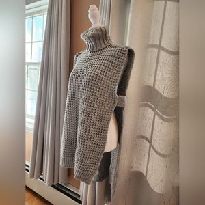 Pancho turtleneck sweater